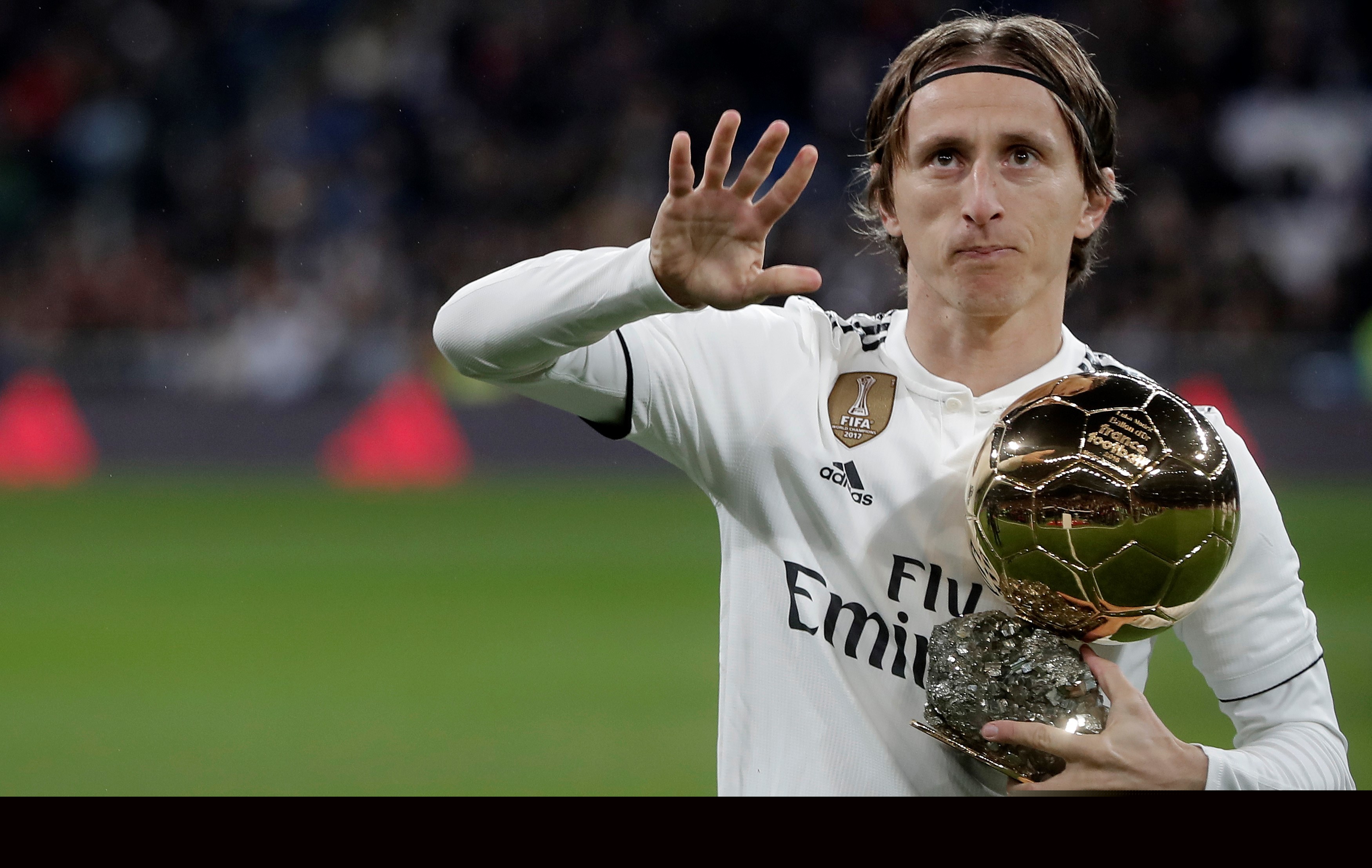 科莫客场2-0战胜佛罗伦萨，阿萨内-迪奥、尼科-帕斯建功